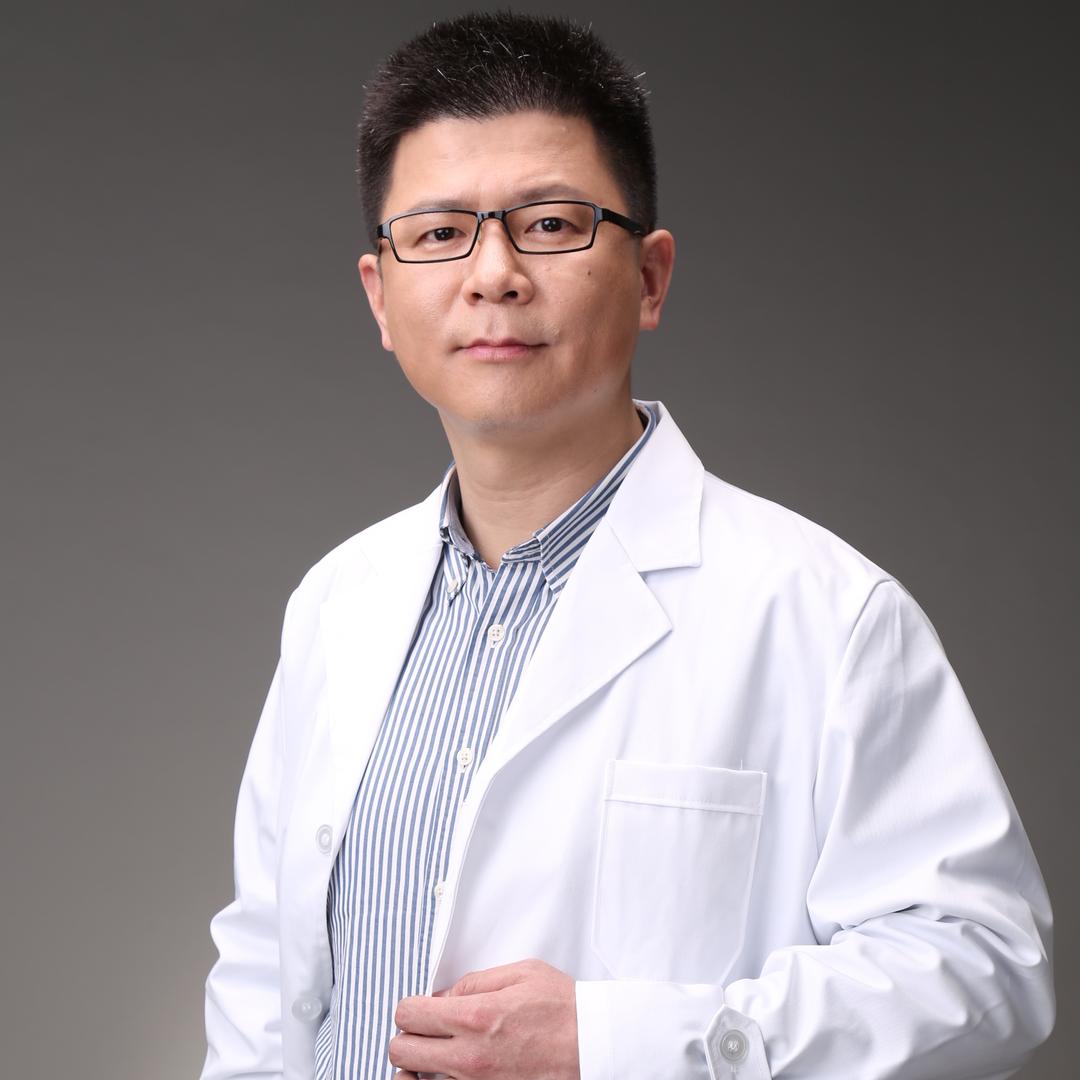 中西医乳腺专家秦悦农