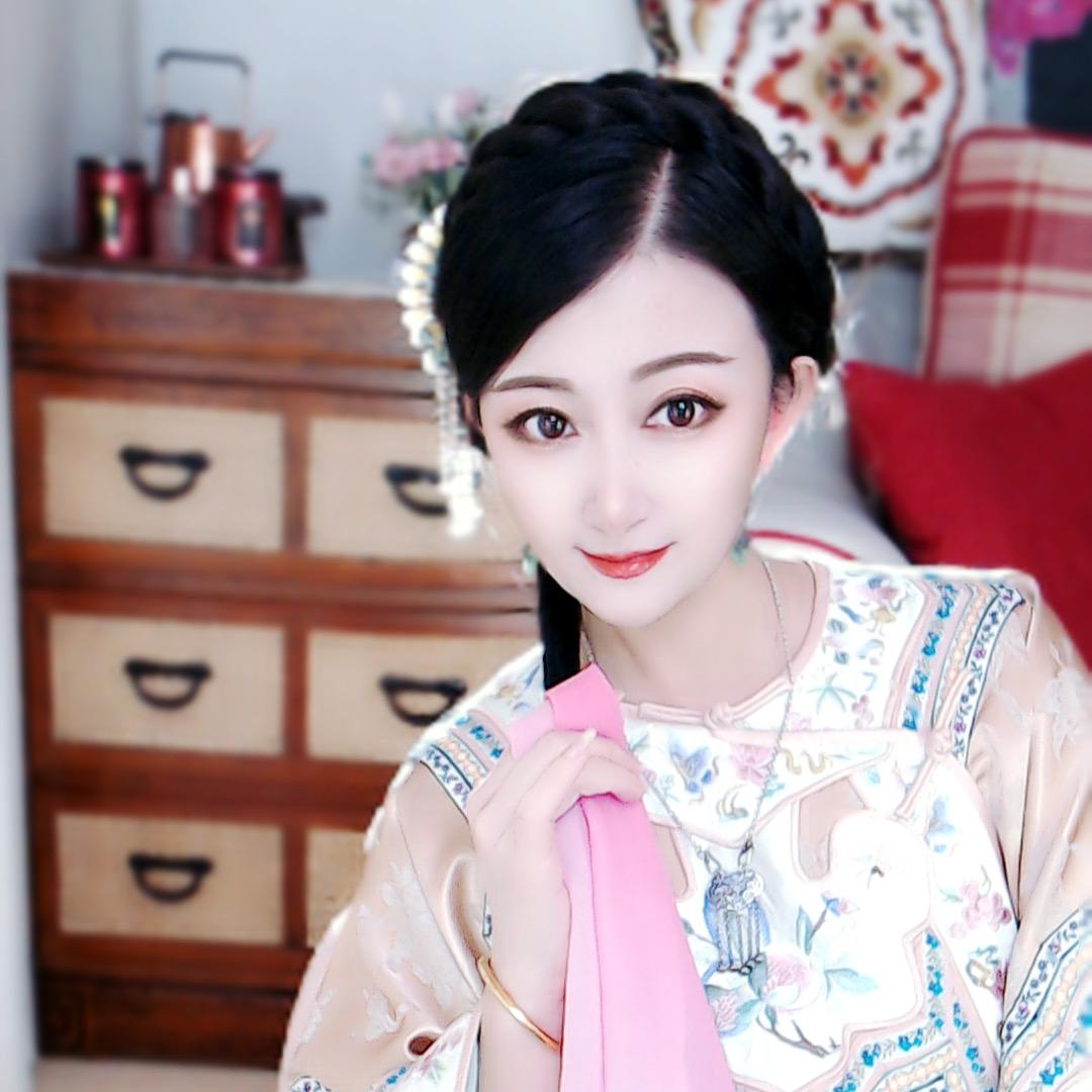 风吹桃林