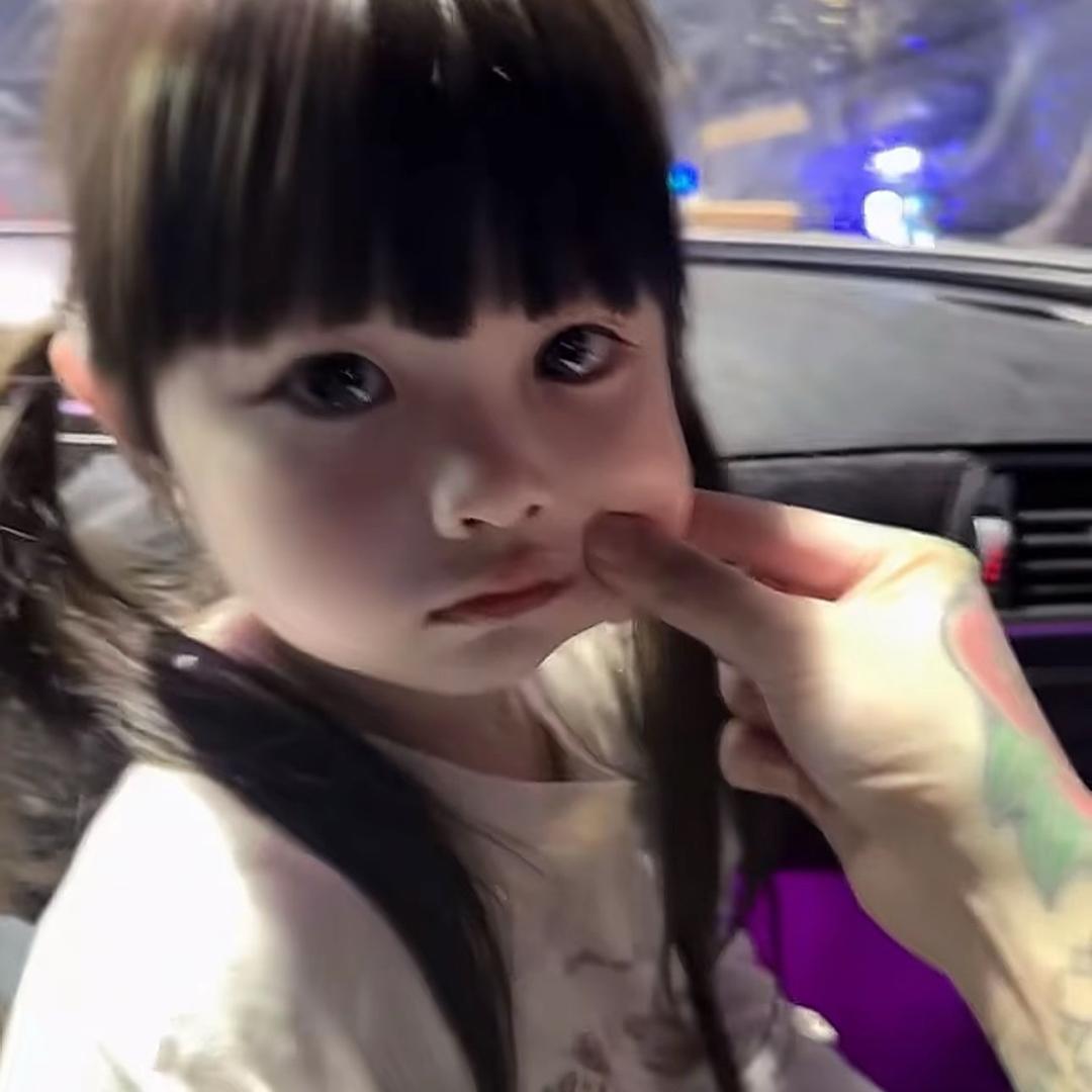 @泪水打湿香辣鸡腿堡你却不懂我的好