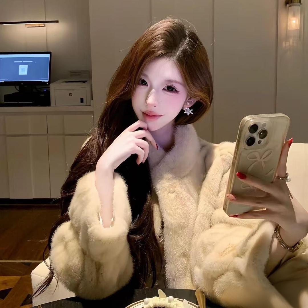 ʰᵉˡˡᵒ𝙠𝙞𝙩𝙩𝙮
