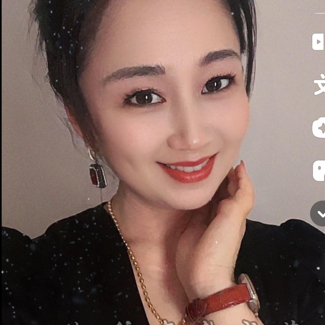《丈地烩面羊肉馆》丽姐