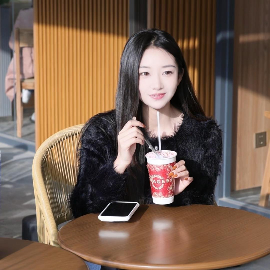 张小竹呢