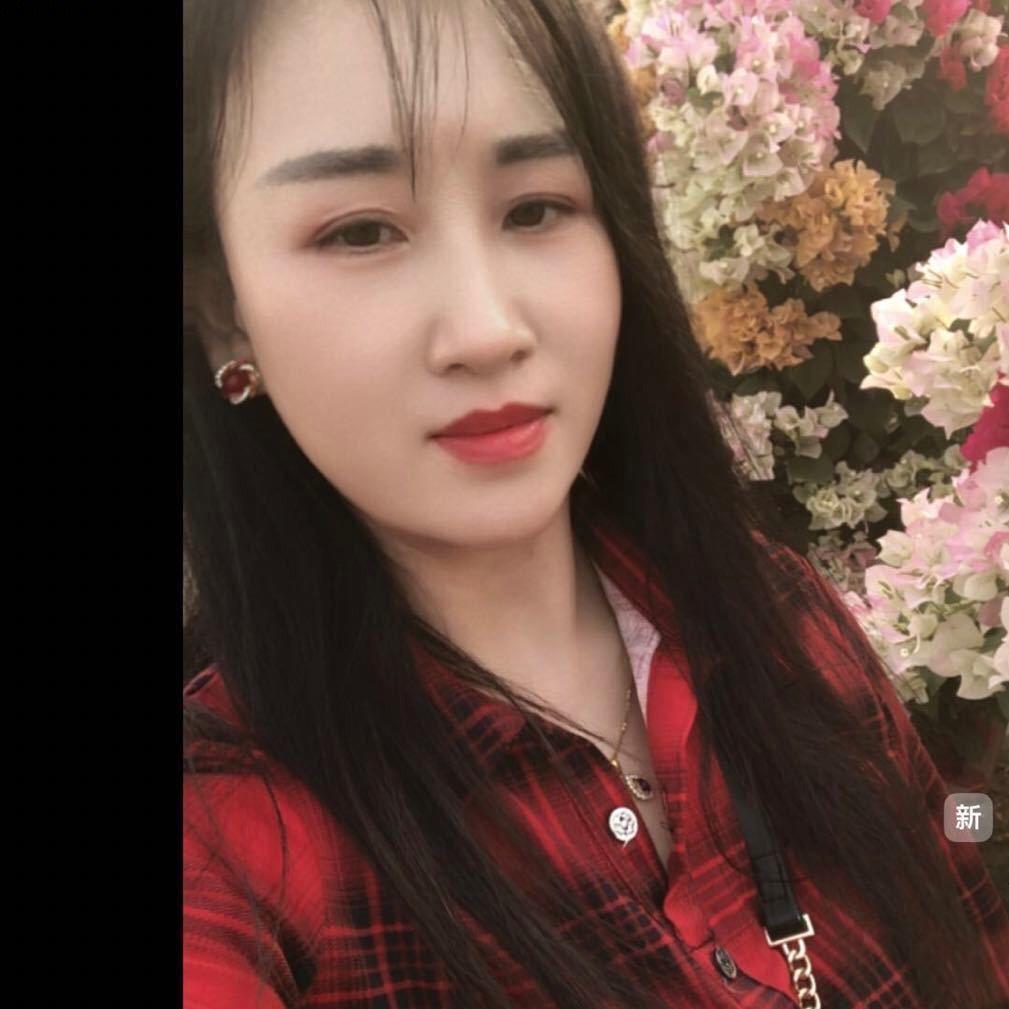 菲菲三妹