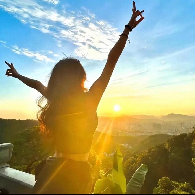 别墅予你女装店