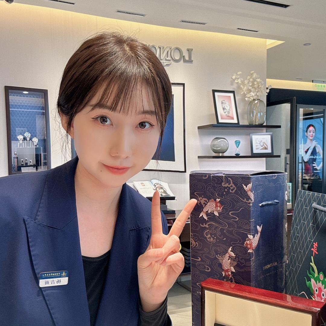 浪琴专柜-杨温柔🍬