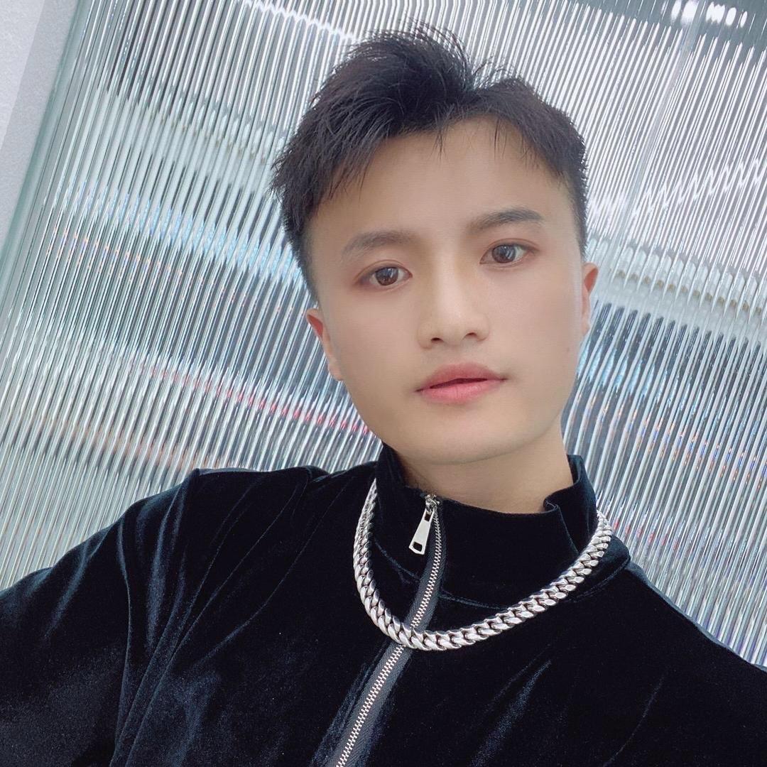 随州发型师阿翔