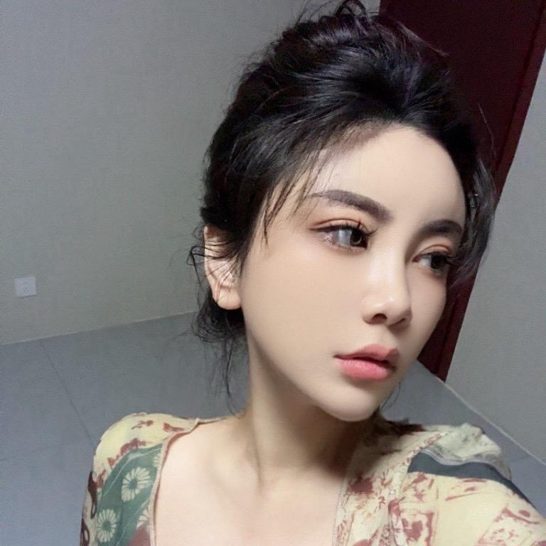 李小欠RR