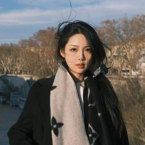 左萌ziimoo —专注高定、手工女装