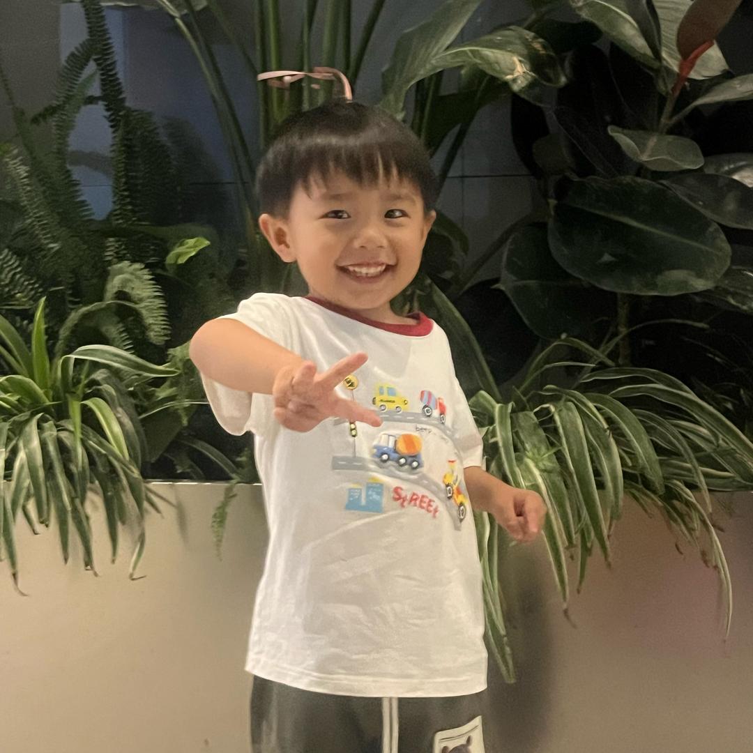 带点墨水的甜妹