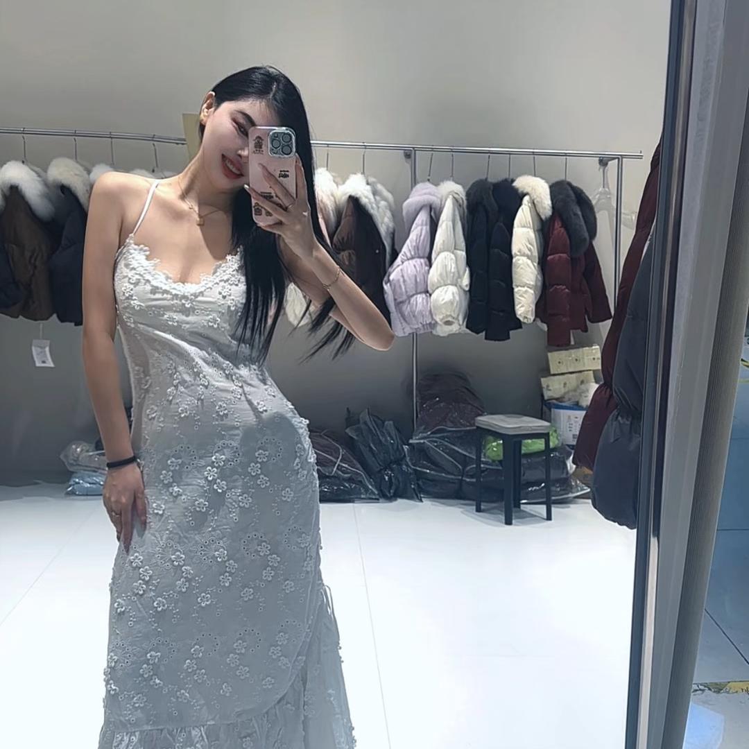 平湖歌拉美小众原创设计羽绒服