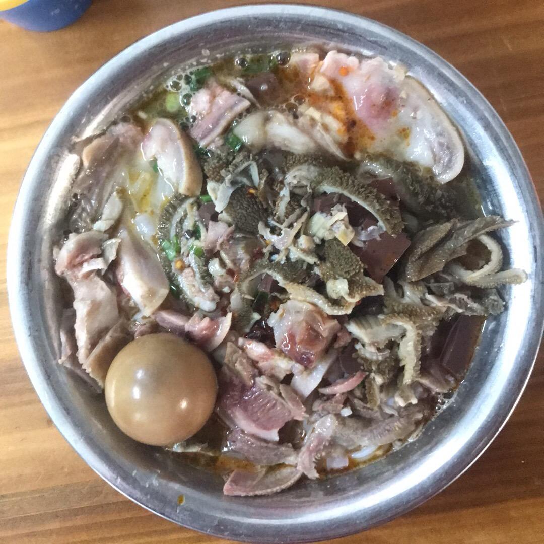 焱塔君游戏主播