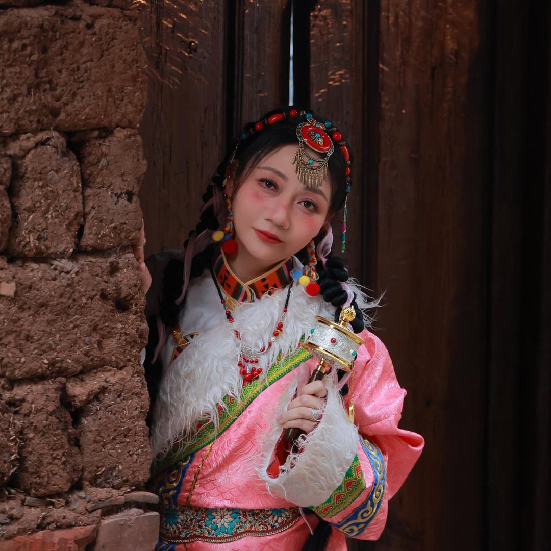 Annie.玲