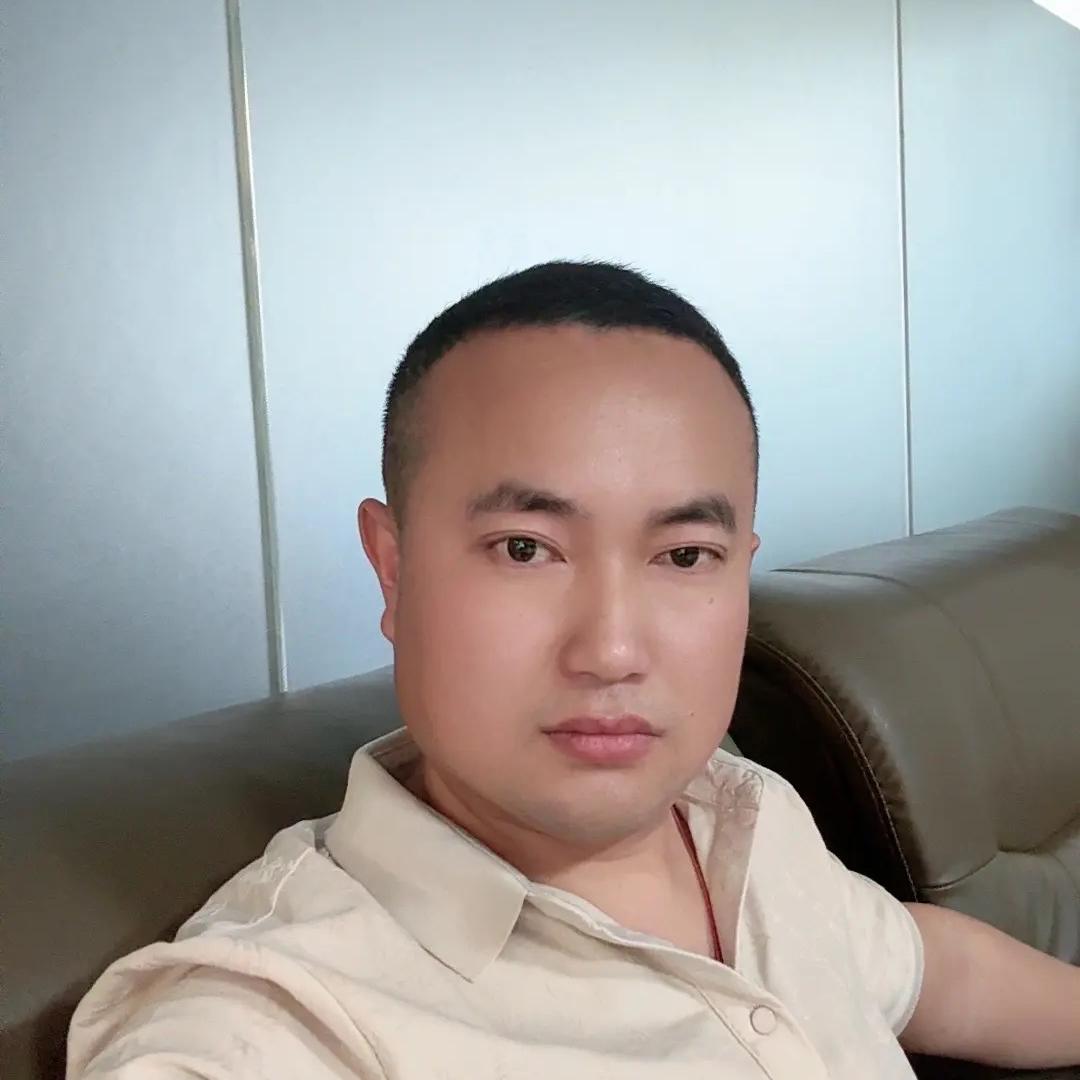 付定龙  二手加工中心、钻攻机