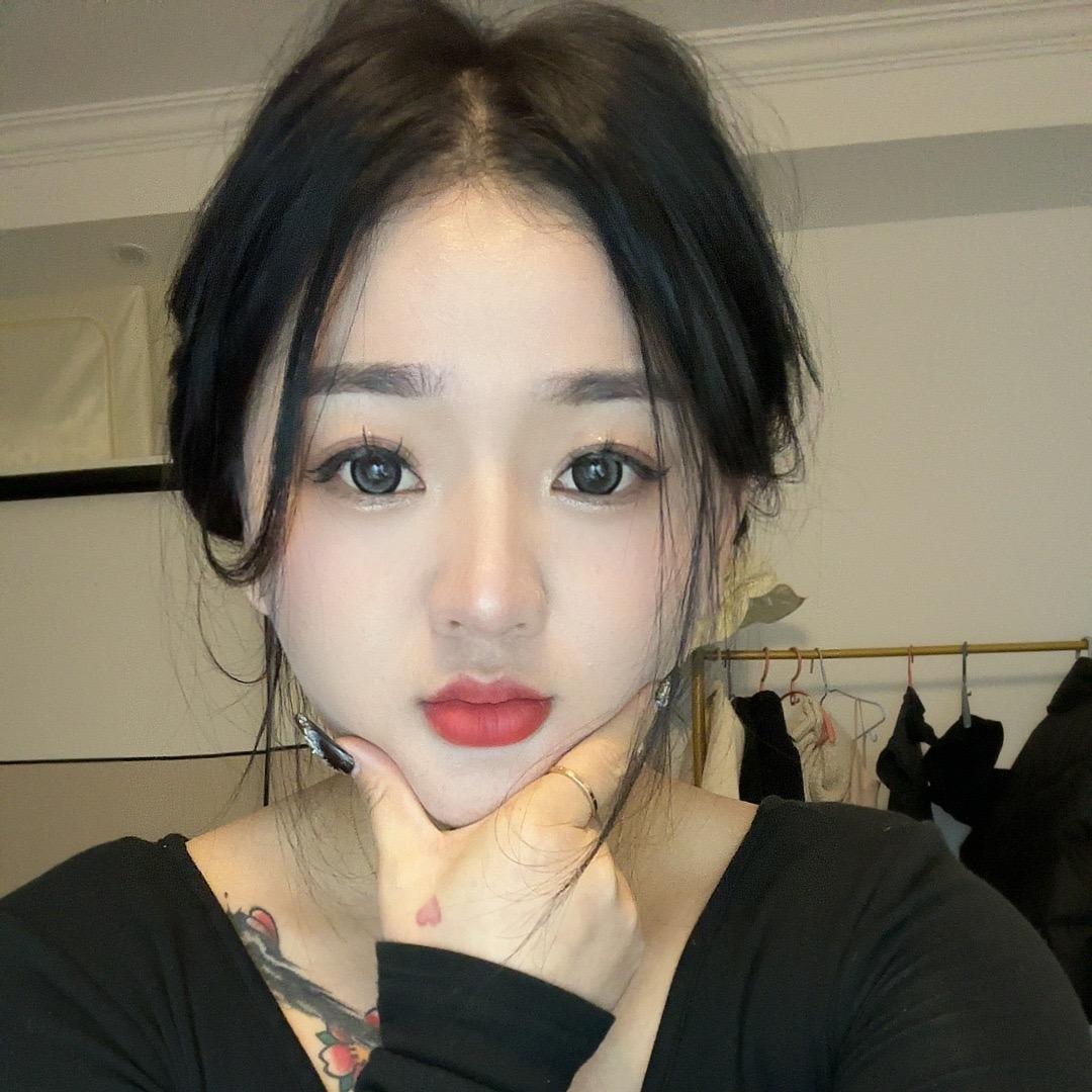 张小妮🎀