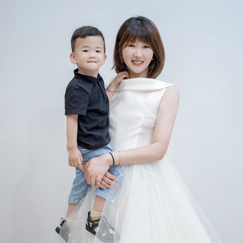 Ada洛芙特国际婚纱荟主理人