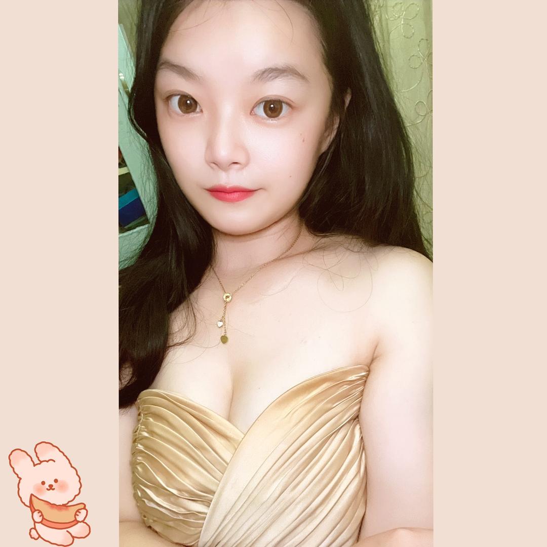小妮妮zz