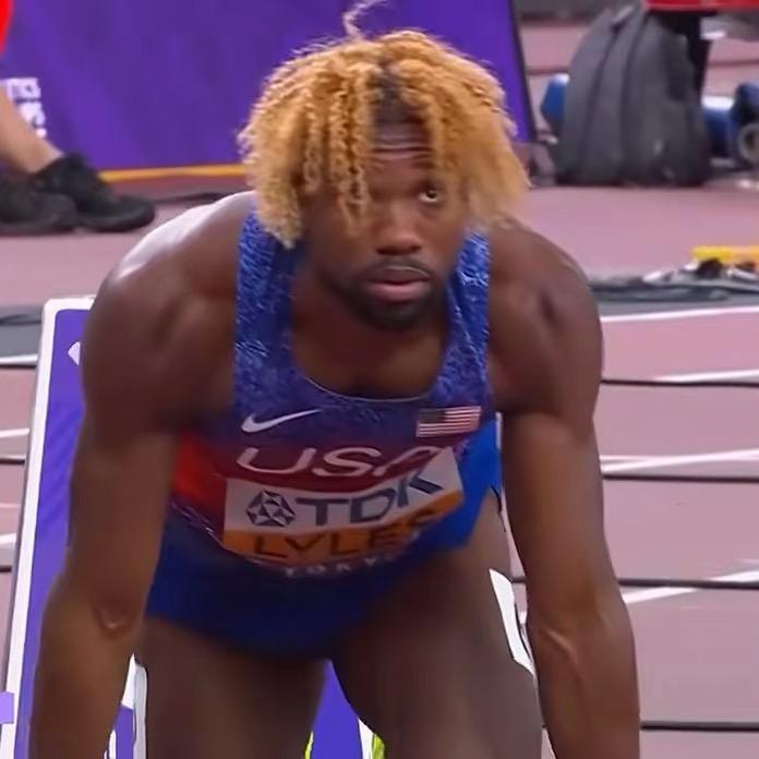 键盘手界的穿搭博主