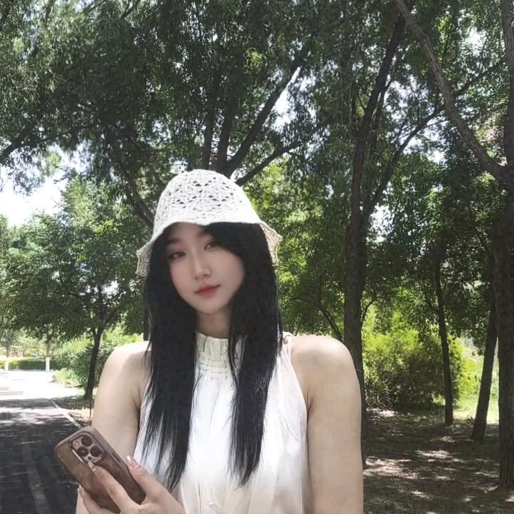 康巴什丽水湾  伊旗紫兰苑 售楼部胡琳琳