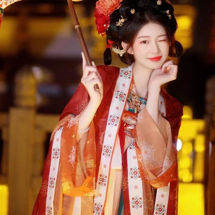 叼着棒棒糖拽天下