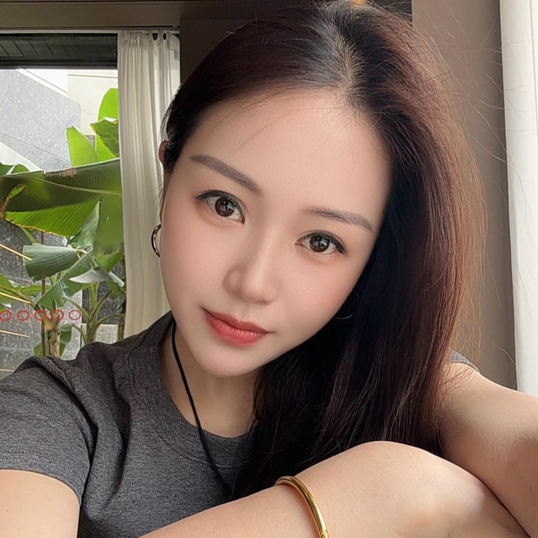 薇丫头🍀🍀🍀