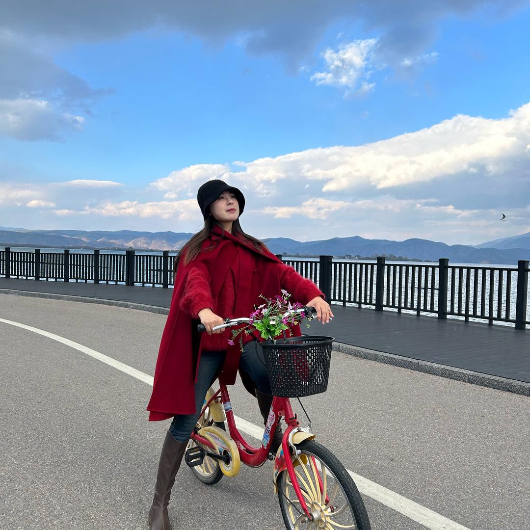 六月宇