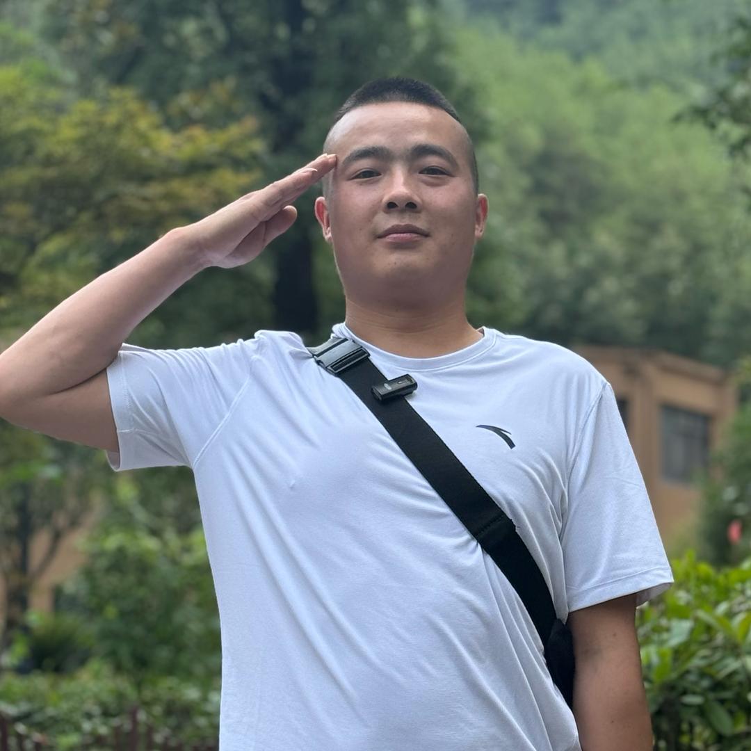 吴小马（南江鸿景装饰）