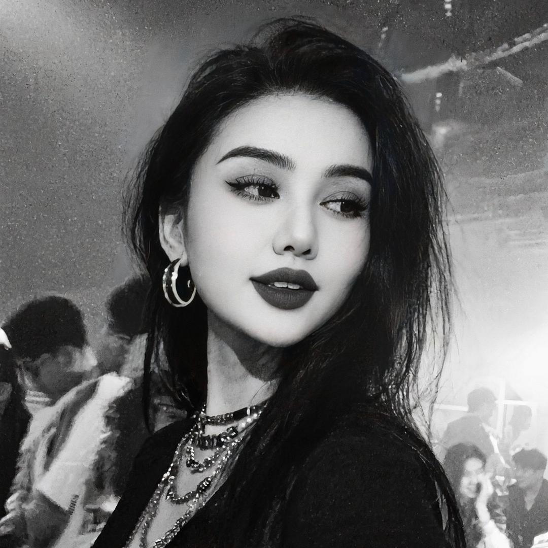 𝐙𝐮𝐥𝐦𝐑á~