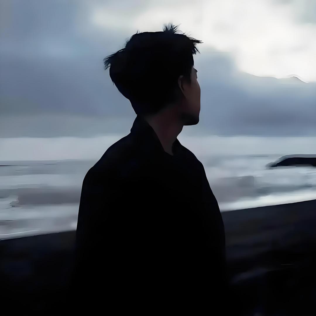 时光淡了回忆💫
