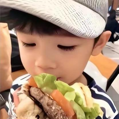 小新卖的蜡笔