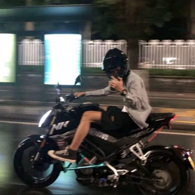 啃培根的芝士.