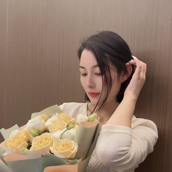 手可摘星辰..
