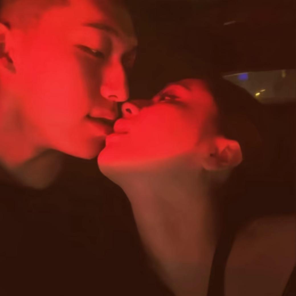 ￴￴ ￴ ￴￴￴ ￴￴￴￴ 𝙔