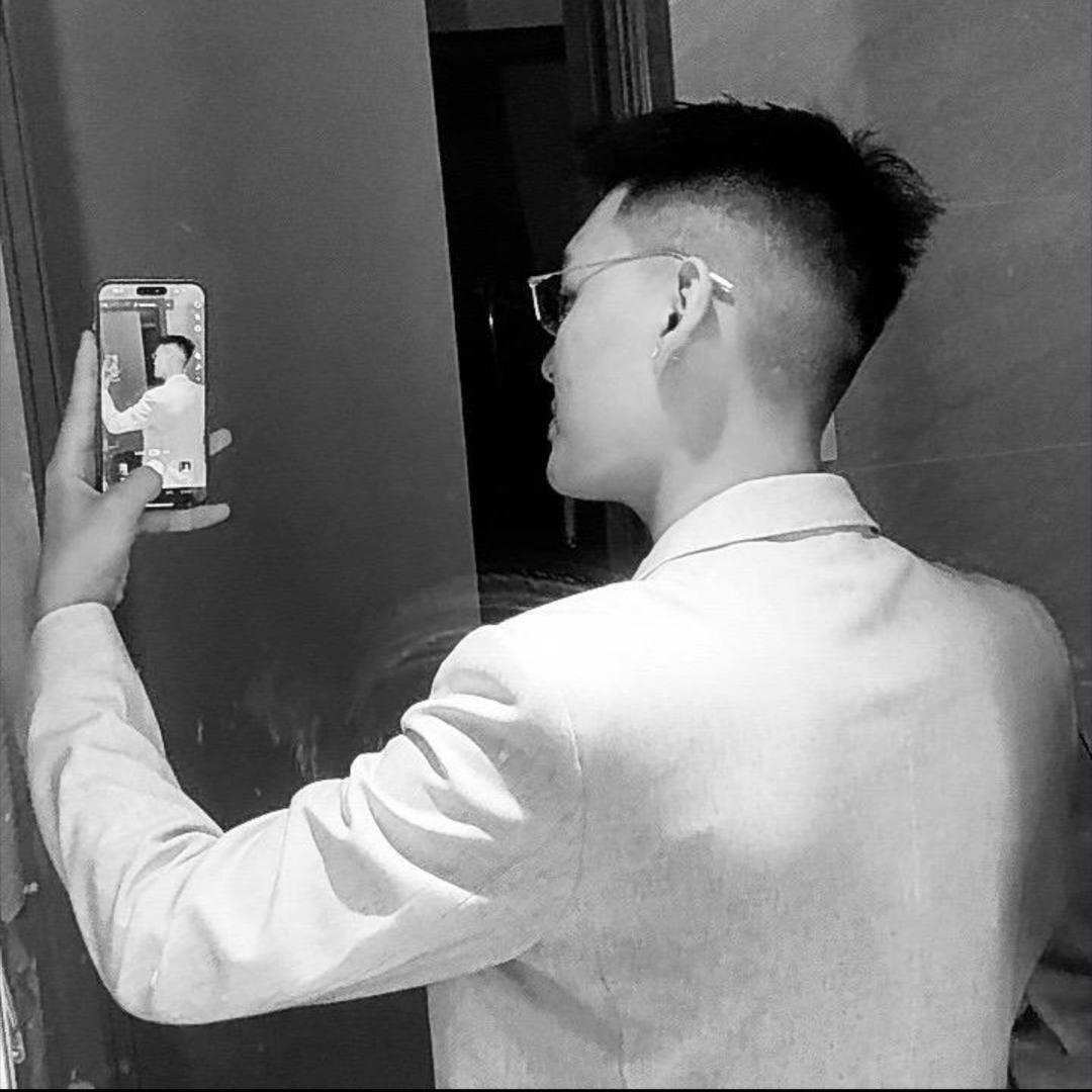 ⚜️扎总⚜️10 .05🖤