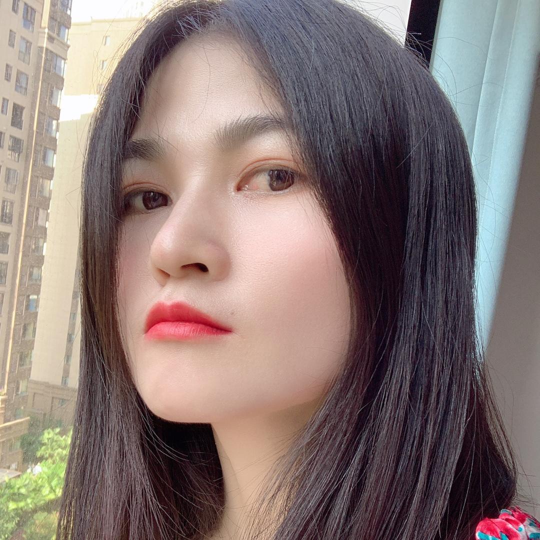 大脸妹