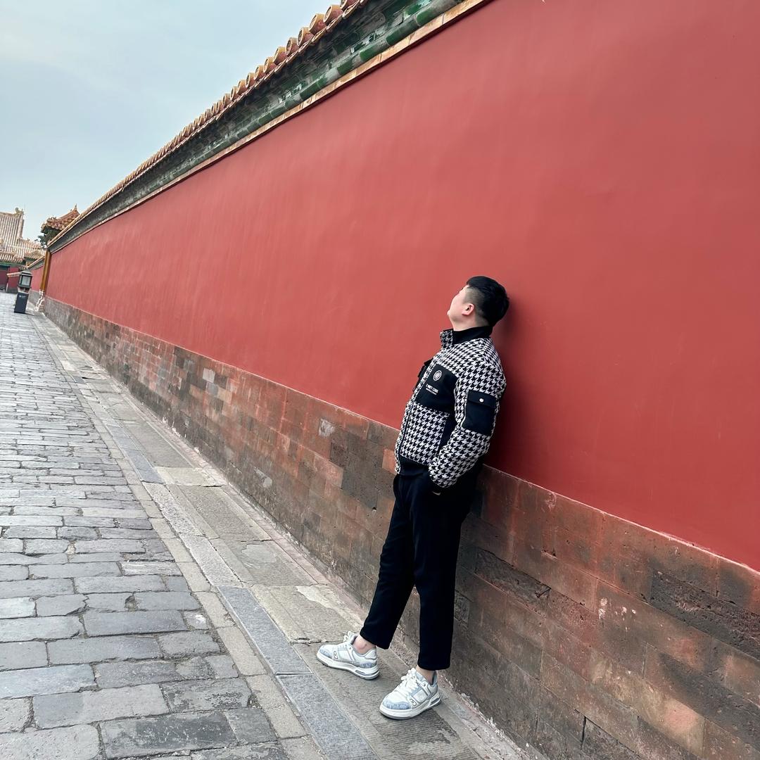 风与路人`