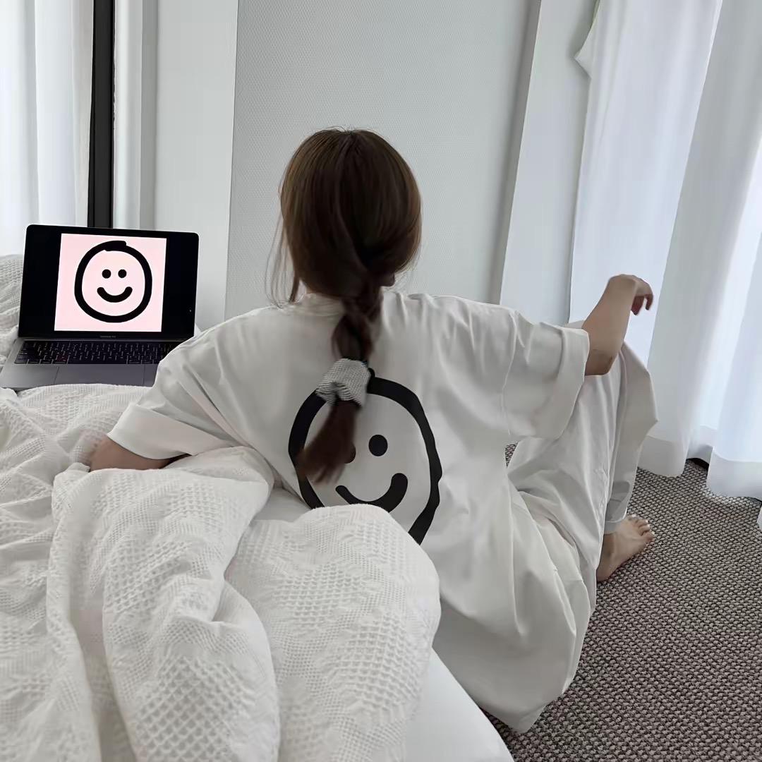 是桃子吖PEACHZHOU