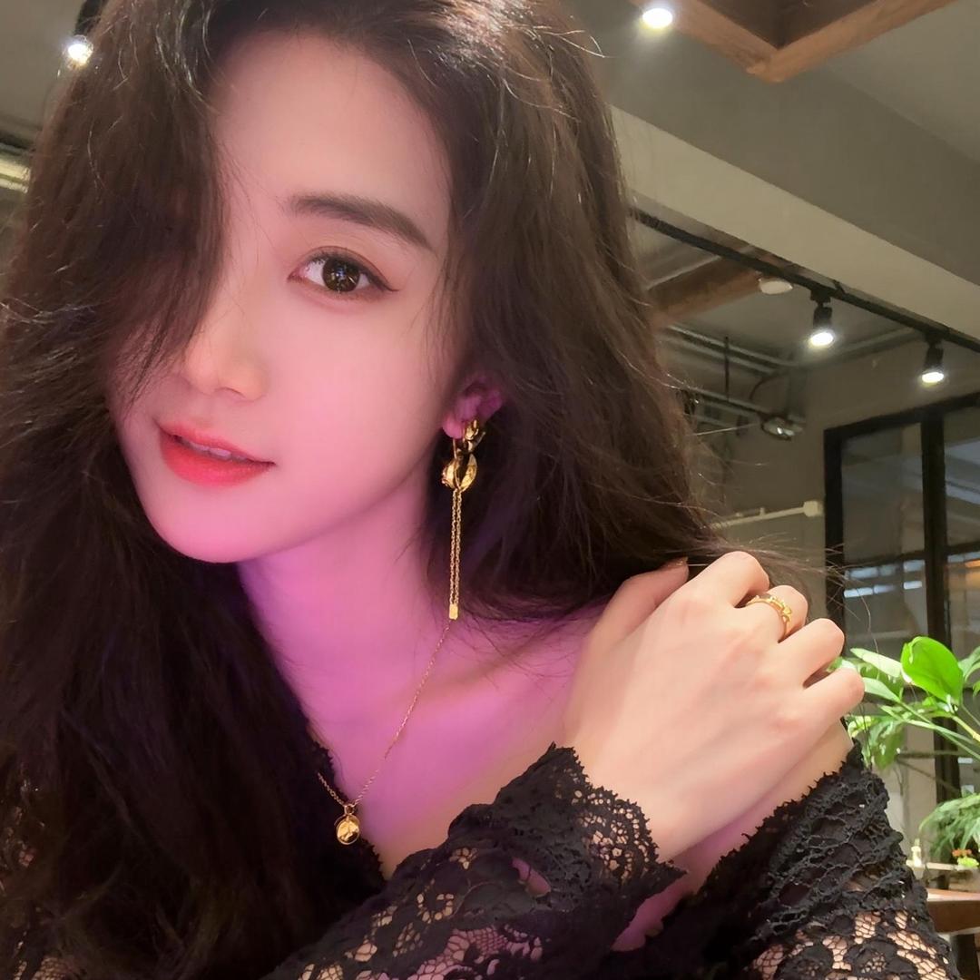 沫妍（肆意小酒馆）