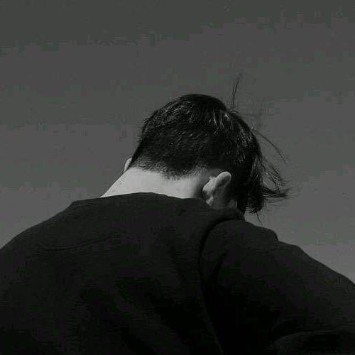 E W