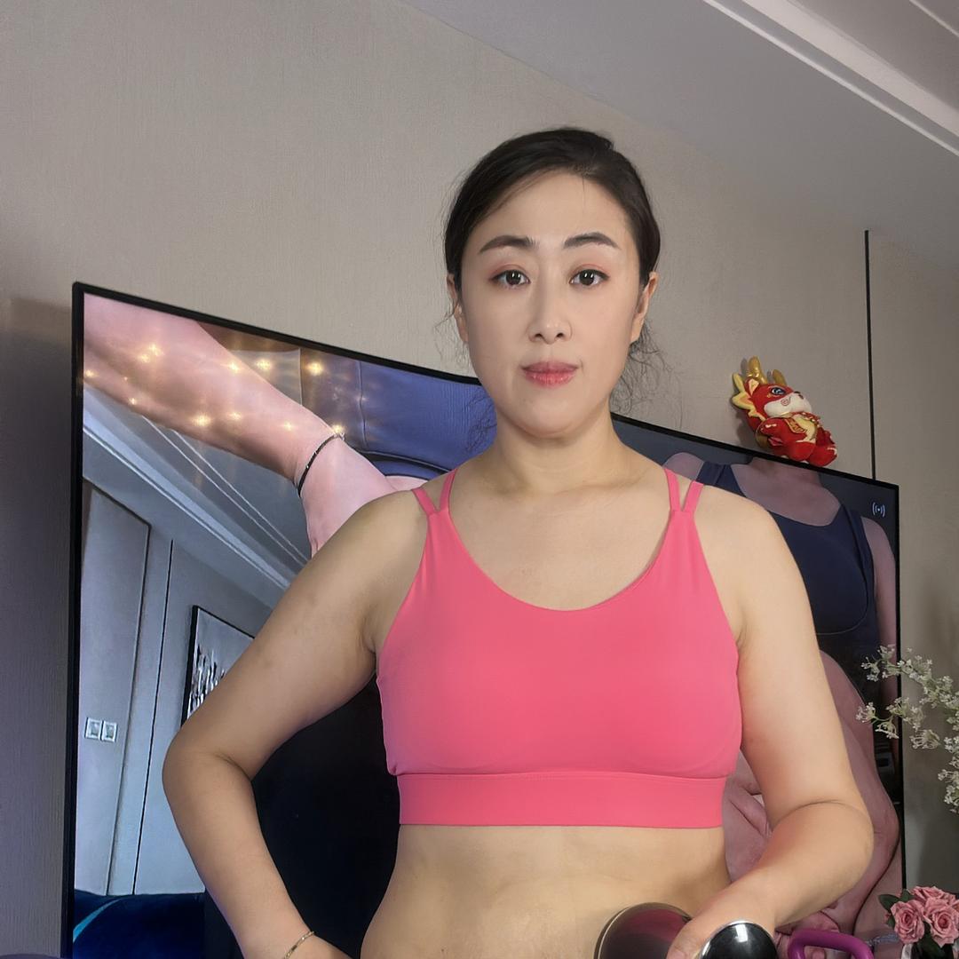 闻心心（叶子百货）