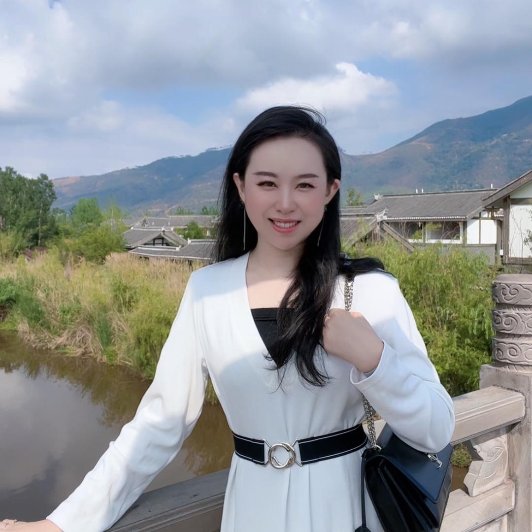 主持人崔海萍