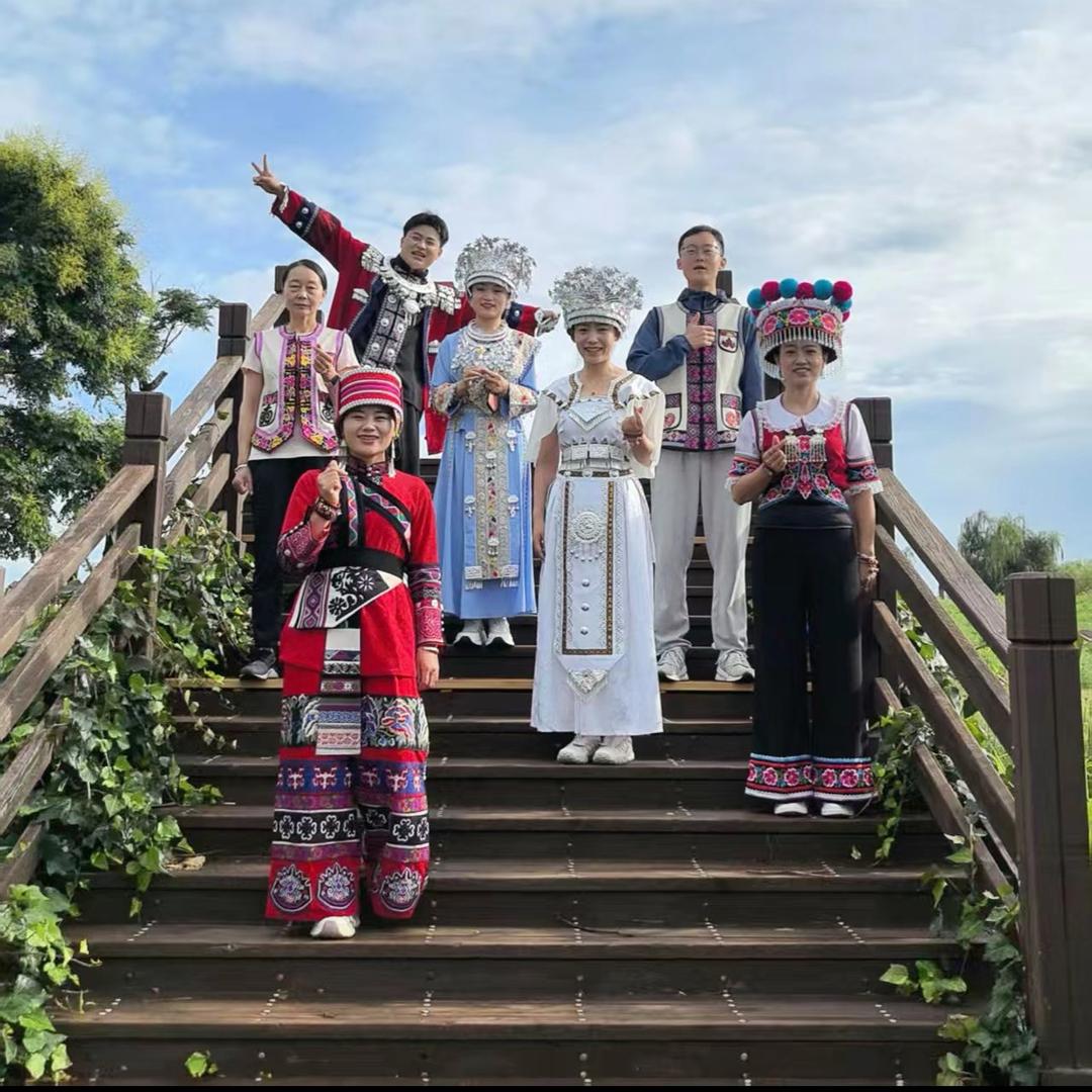 曲靖爨韵燎原打歌队