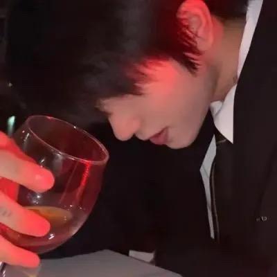 薄情人ぺ谈何心