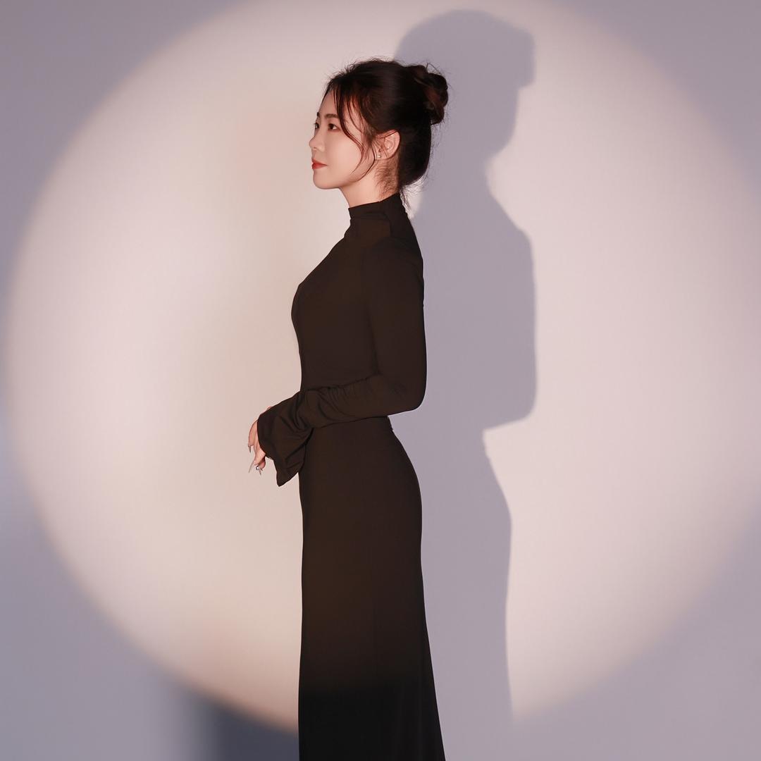 周口昌建店瘦吧小云-有美曲线