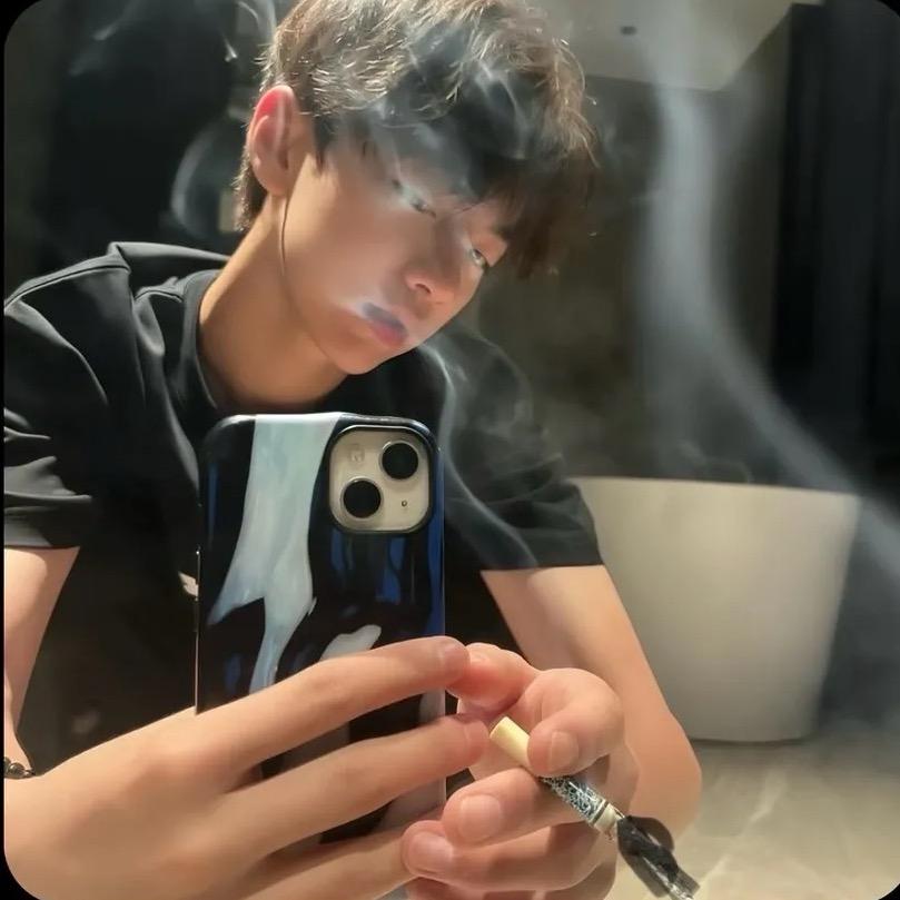 Zhi-