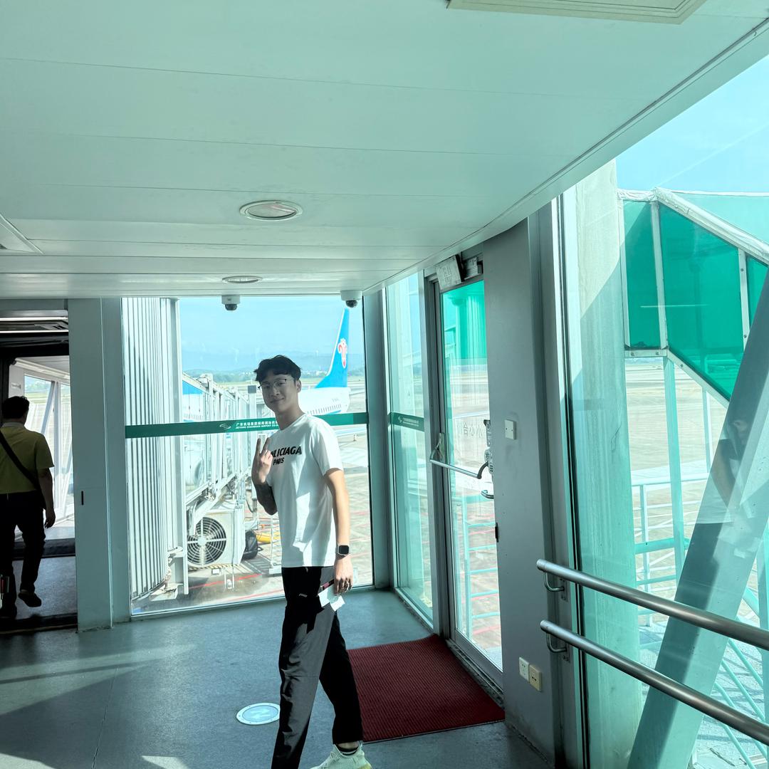 阿瑞。