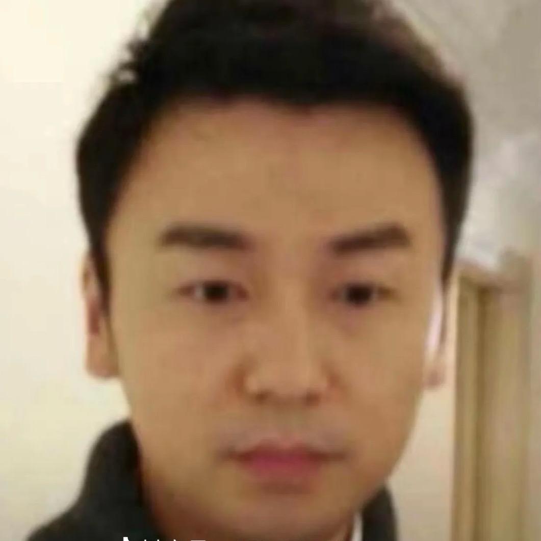 一朵风中摇曳的陈俊生z