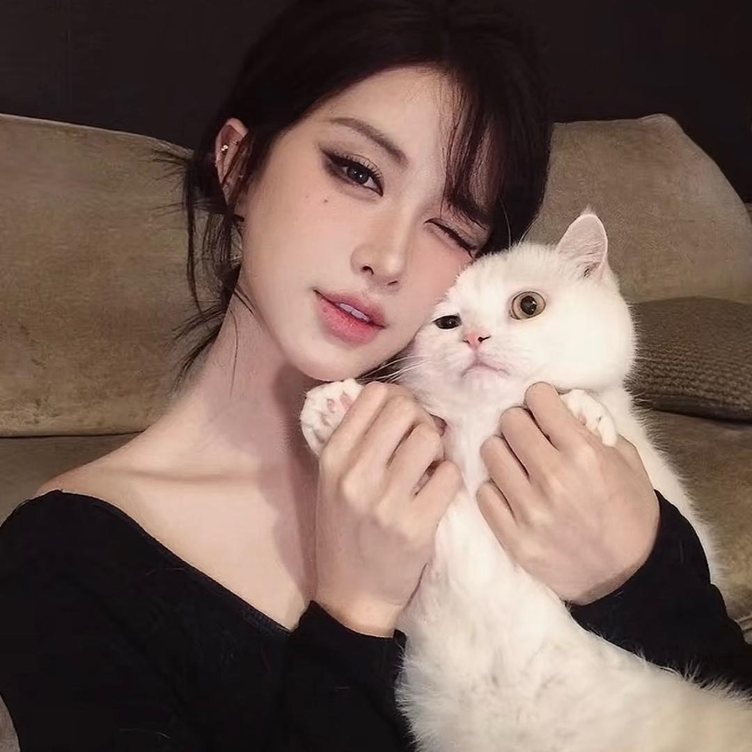 牛油果没有双眼皮