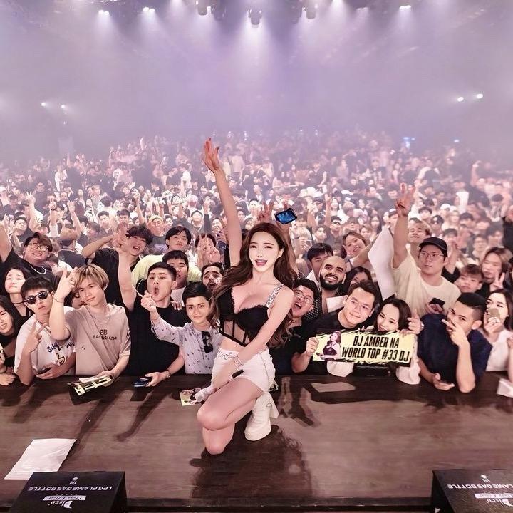 DJ AMBER NA 藍星蕾