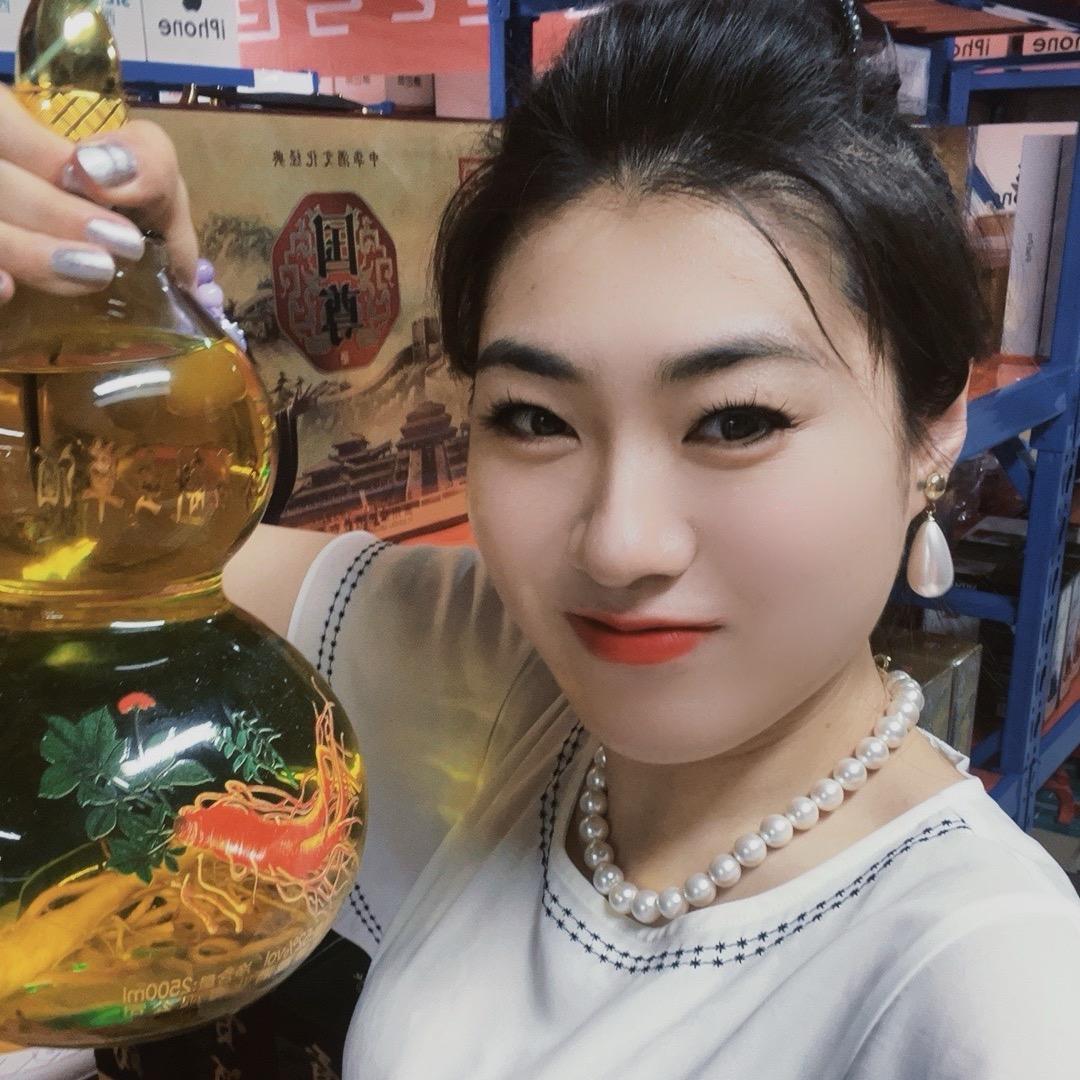 酒馆女掌柜