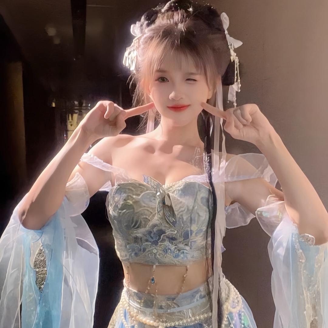 唐诗芸☁️